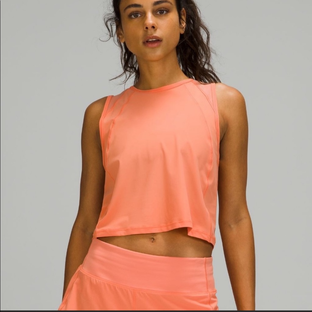 Lululemon sculpt tank *cropped size 8